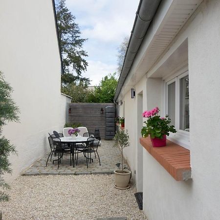 Le Dionysien *** Villa Saint-Denis-de lʼHôtel Eksteriør bilde